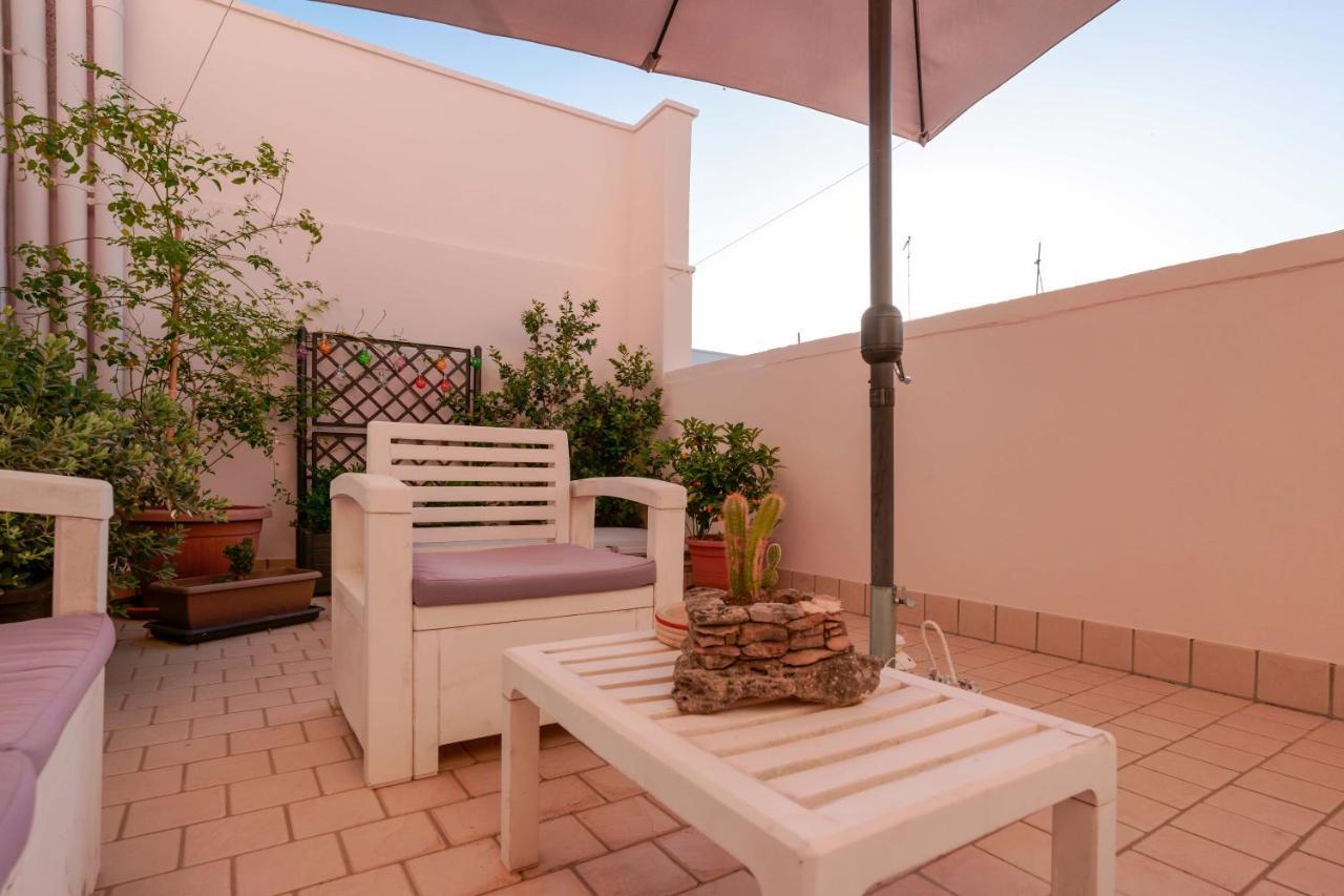 Bed And Breakfast Cairoli Exclusive Room Сан Пиетро Вернотико Екстериор снимка