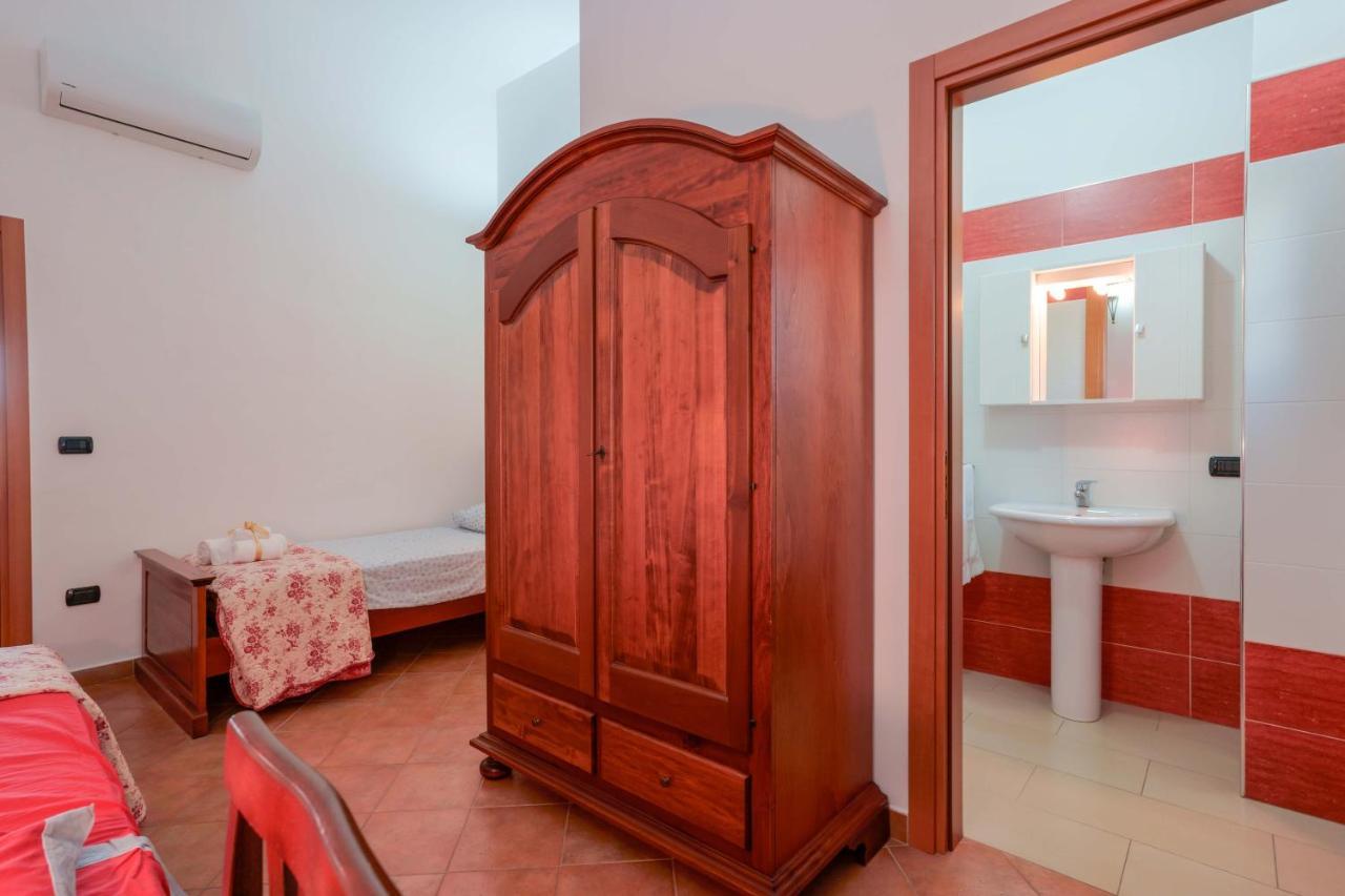 Bed And Breakfast Cairoli Exclusive Room Сан Пиетро Вернотико Екстериор снимка