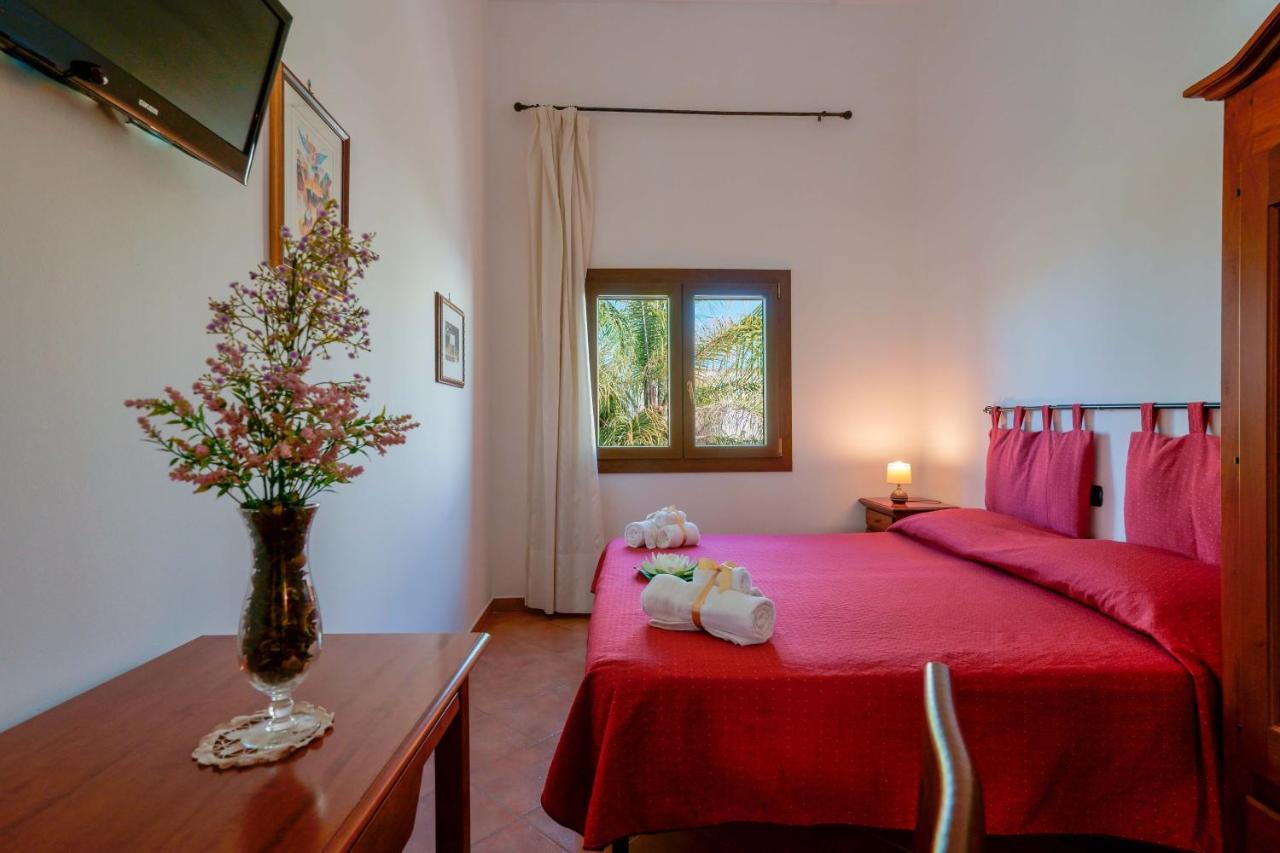 Bed And Breakfast Cairoli Exclusive Room Сан Пиетро Вернотико Екстериор снимка